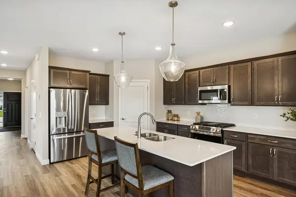 227 Emmy LN, Hanover, MN 55341