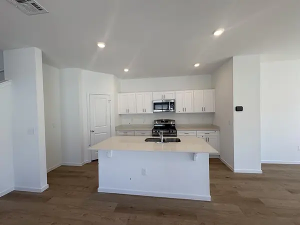 1123 Saddle DR, Guthrie, OK 73044
