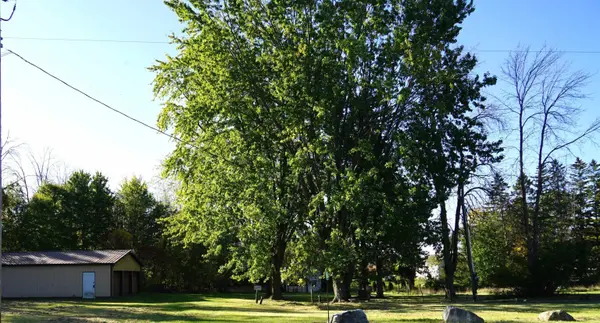 E1305 BOLT RD, Denmark, WI 54208-0000