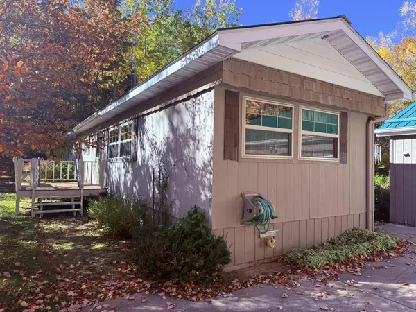 630 KULCZYSKI LN, Armstrong Creek, WI 54103