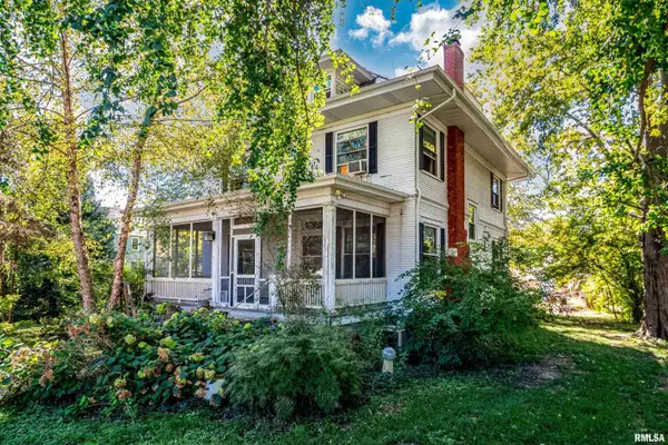 508 W 3RD ST, Delavan, IL 61734