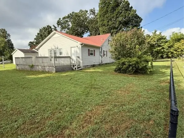 406 4th Ave #S, Baxter, TN 38544