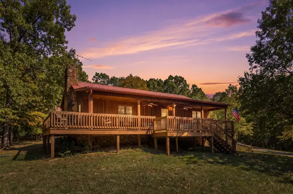 3880 Witty Ln, Hopkinsville, KY 42240