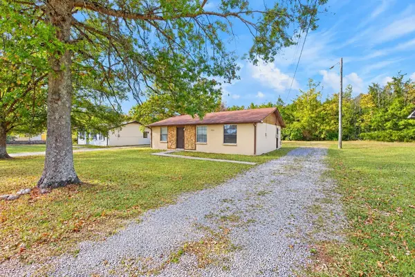 3312 Kings Ln, Nashville, TN 37218