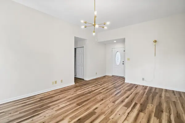 3661 S Naples Ct, Clarksville, TN 37040