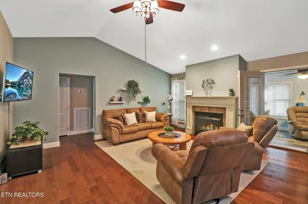 115 Glenwood Drive, Crossville, TN 38558