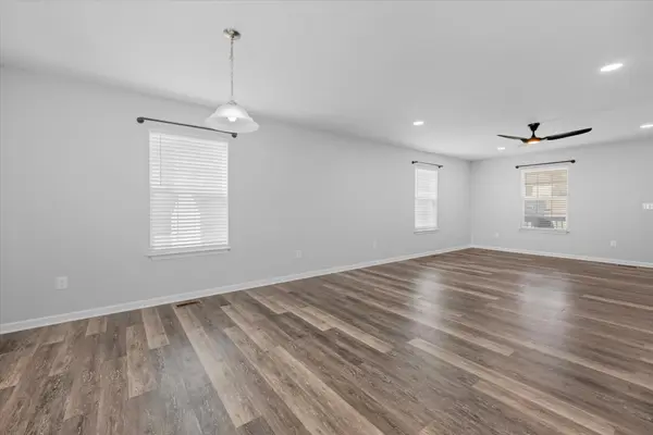 464 Edgewood St, Alexandria, TN 37012