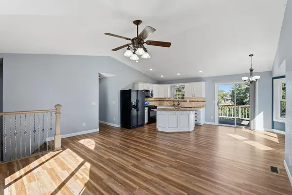134 E Creekstone St, Mulvane, KS 67110