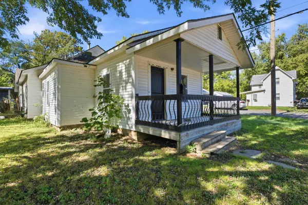 1159 Ada St, Augusta, KS 67010