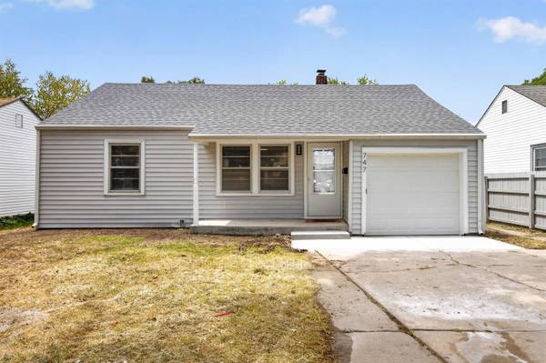 747 S Clifton Ave, Wichita, KS 67218