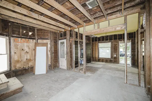 1310 W University, Wichita, KS 67213