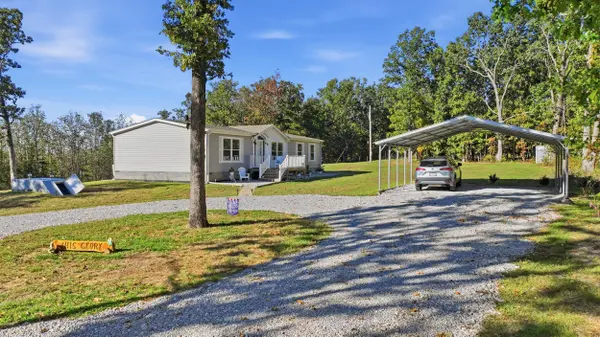 5963 Highway 17, Yukon, MO 65589