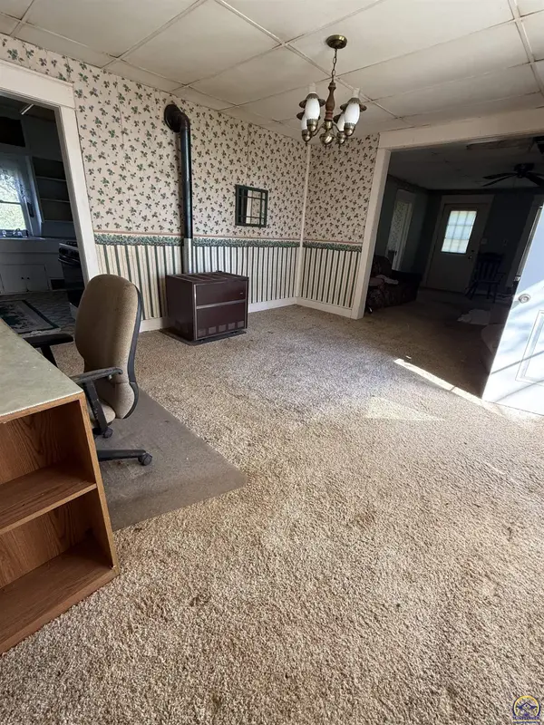 210 W Depot St, Buffalo, KS 66717