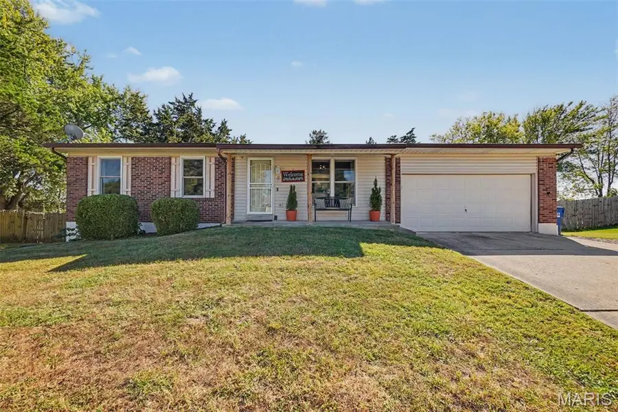 8 Redbud DR, Warrenton, MO 63383