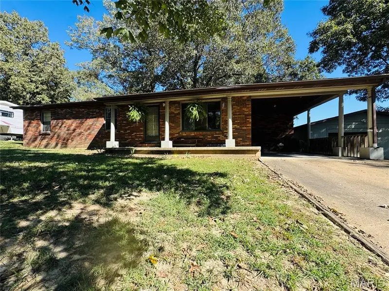 62 County Road 481, Poplar Bluff, MO 63901