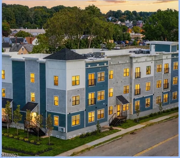 333 E Blackwell St, Dover Town, NJ 07801