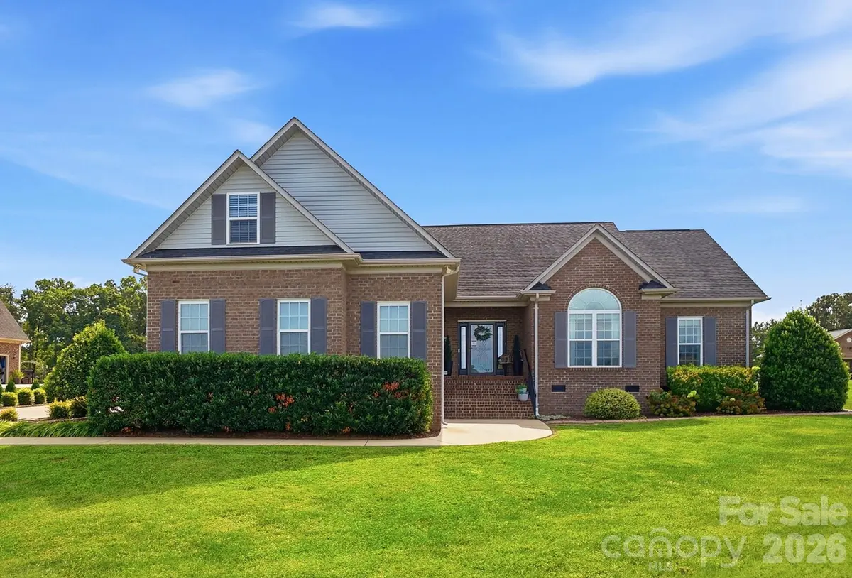 4004 Camden Oaks LN, Monroe, NC 28110