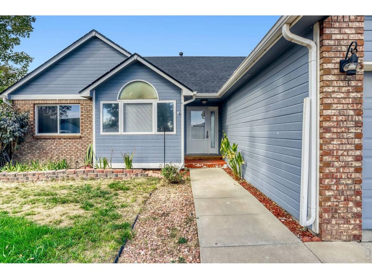 705 Country Acres, Johnstown, CO 80534