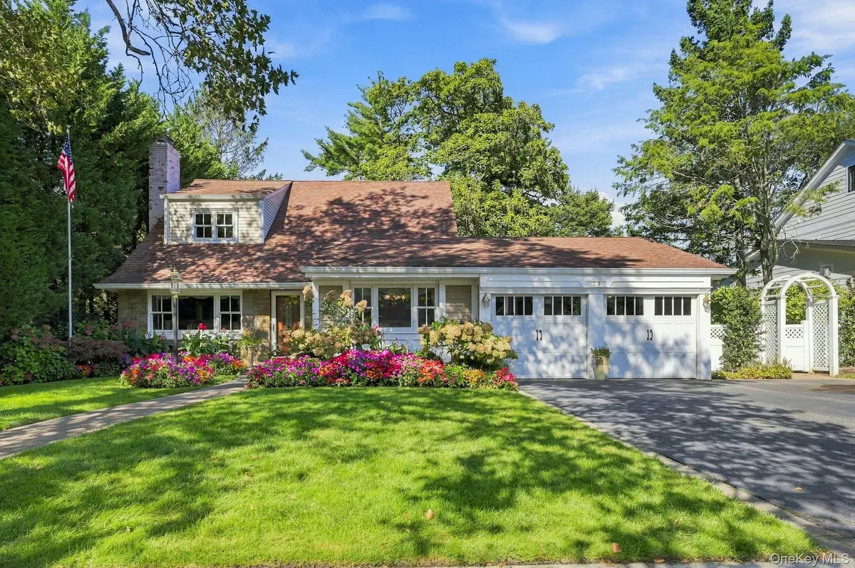 23 Allen RD, Rockville Centre, NY 11570