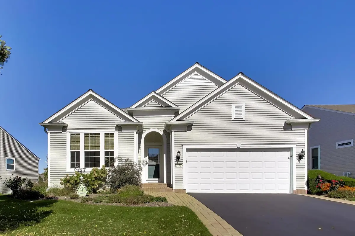 3172 Ravinia CIR, Mundelein, IL 60060