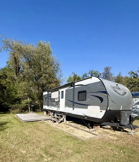 9/82 Woodhaven, Sublette, IL 61367