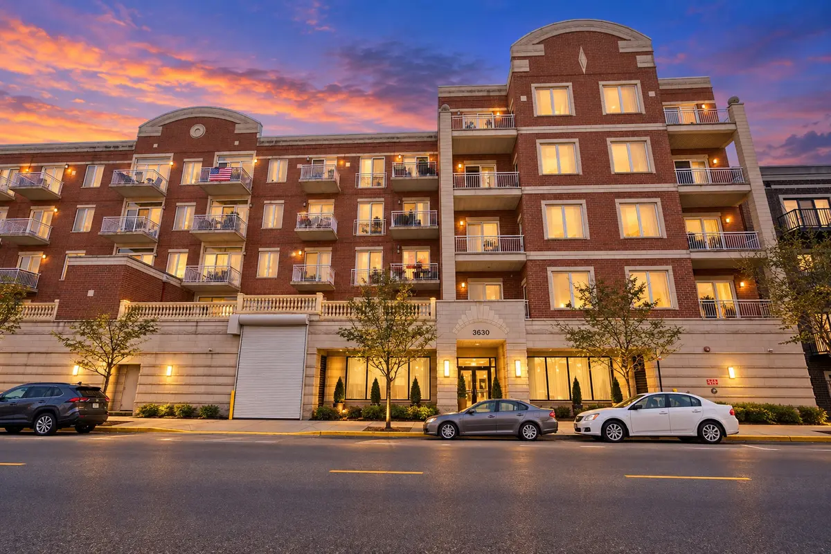3630 N Harlem AVE #205, Chicago, IL 60634
