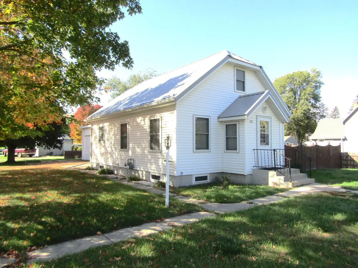 282 2nd ST, Dawson, MN 56232