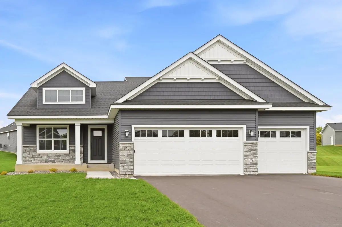 810 Walnut CT, Hanover, MN 55341
