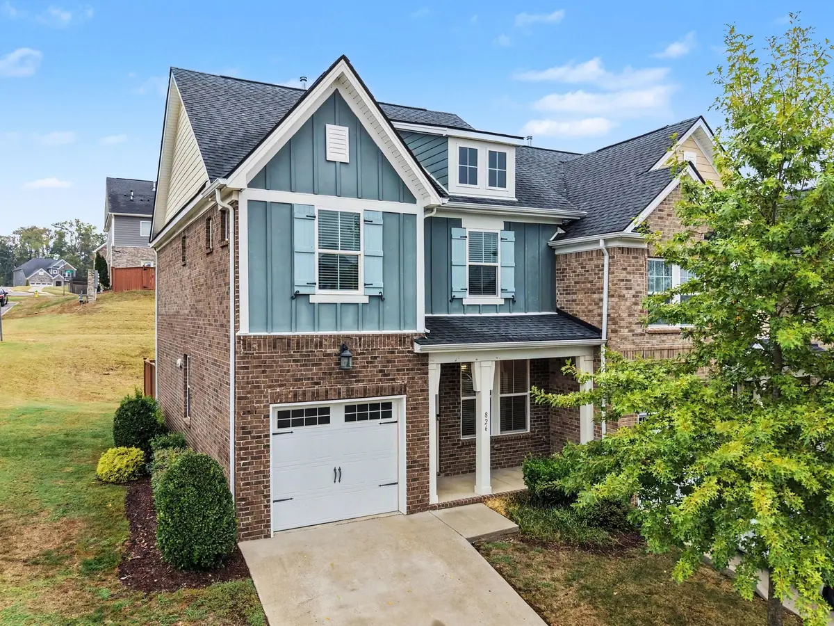 826 Kennear Ln, Mount Juliet, TN 37122