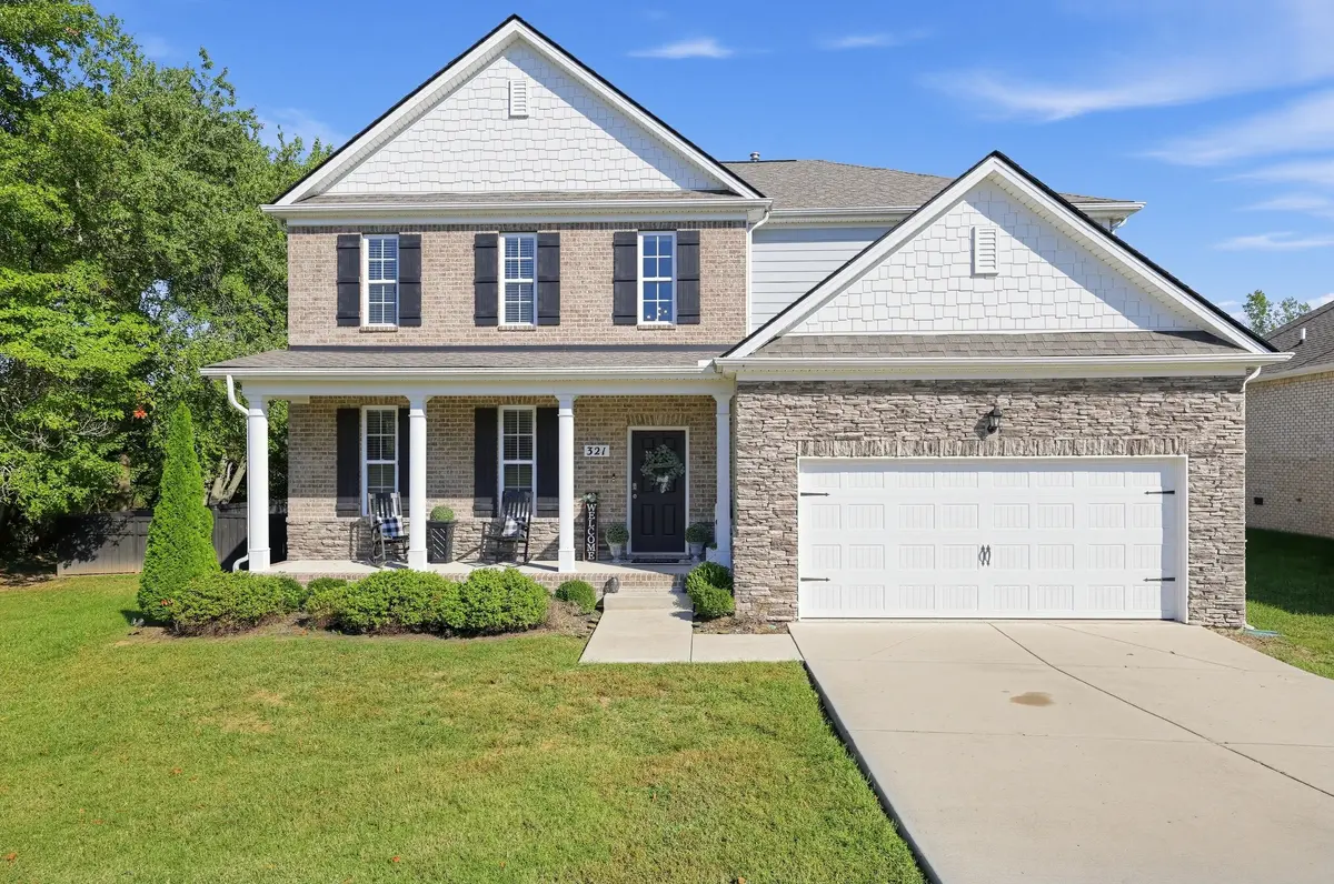 321 Greymoor Ln, Cookeville, TN 38501