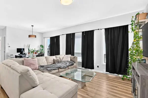 220 Seton GRV SE #3208, Calgary, AB t3m3t1