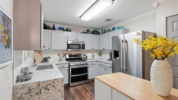 8116 Hawick DR, Round Rock, TX 78681