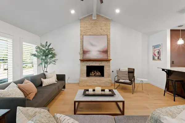 4004 Austin Woods DR, Austin, TX 78759