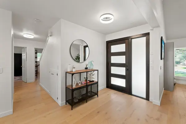4004 Austin Woods DR, Austin, TX 78759