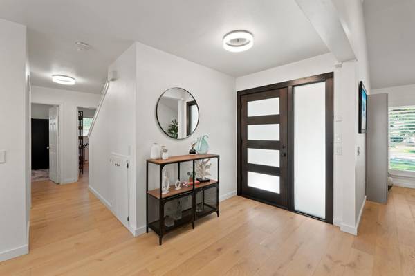 4004 Austin Woods DR, Austin, TX 78759