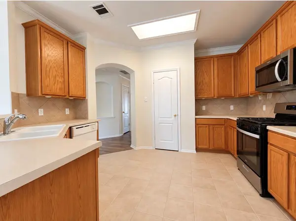 2001 Angelique CT, Leander, TX 78641