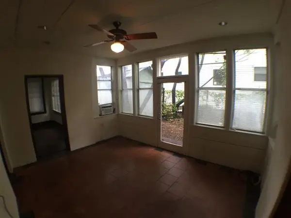 2813 Salado ST, Austin, TX 78705