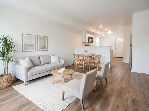 350 Debus DR #217, Taylor, TX 76574