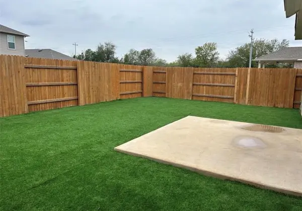 247 Driftwood LN, Bastrop, TX 78602