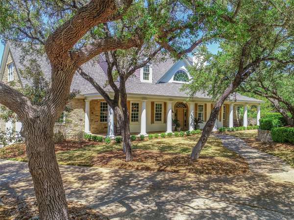 914 Moonlight DR, Canyon Lake, TX 78133