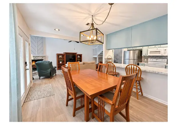 307 Crest VW #4, Horseshoe Bay, TX 78657