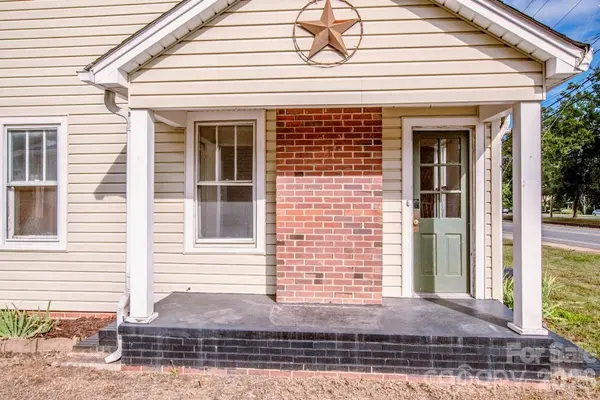 19641 S Main ST, Cornelius, NC 28031