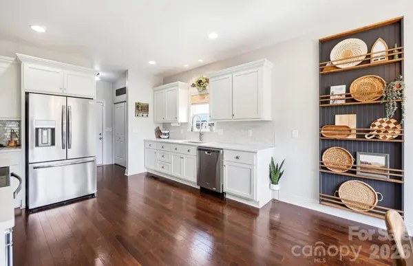 4004 Camden Oaks LN, Monroe, NC 28110