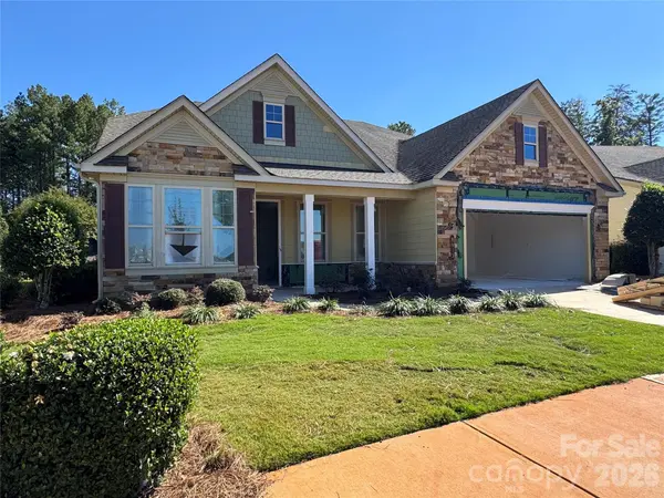 8913 Silver Springs CT, Charlotte, NC 28215