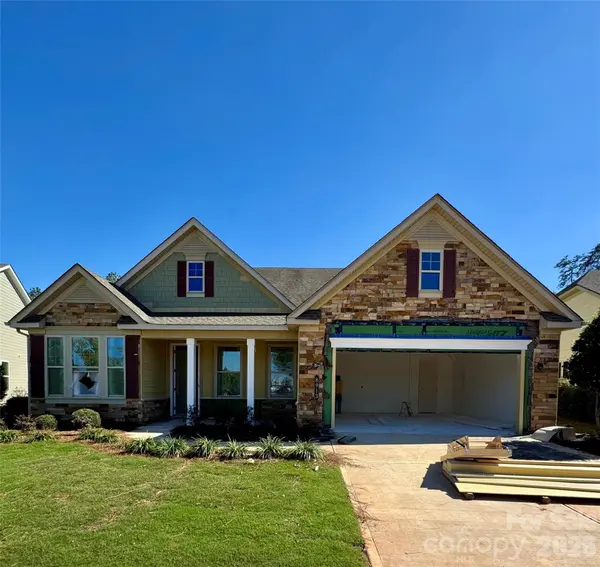 8913 Silver Springs CT, Charlotte, NC 28215