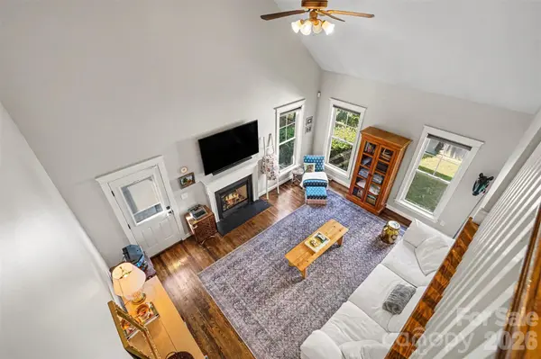 5809 Mantario DR, Charlotte, NC 28269