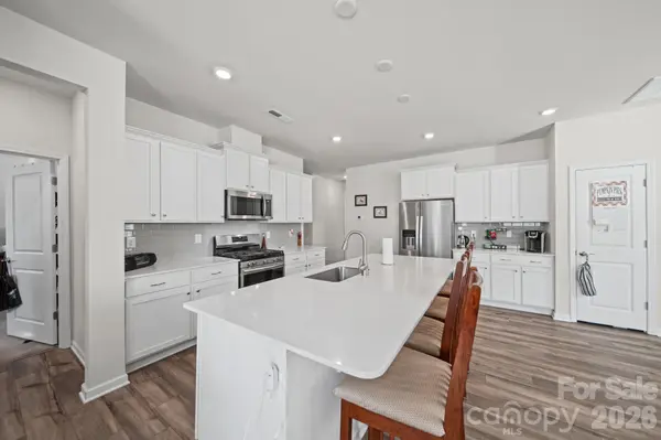 138 Pampas PL, Statesville, NC 28625