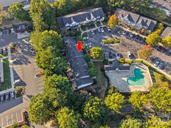 144 Mangum CIR, Mooresville, NC 28117
