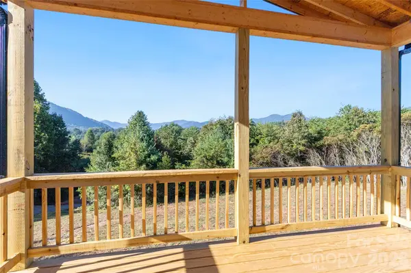 36 Aladdin DR #3, Leicester, NC 28748
