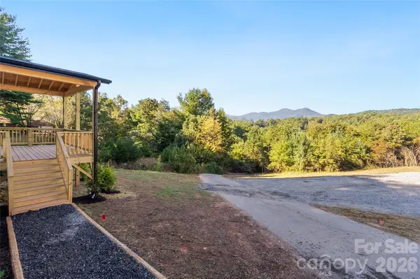 36 Aladdin DR #3, Leicester, NC 28748